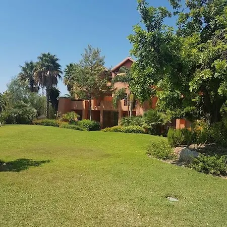 2 Bed Marbella 600m To Estepona